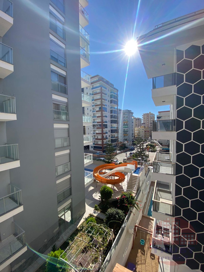Elegant 1+1 apartment in a walking distance from the beach in Mahmutlar, Alanya