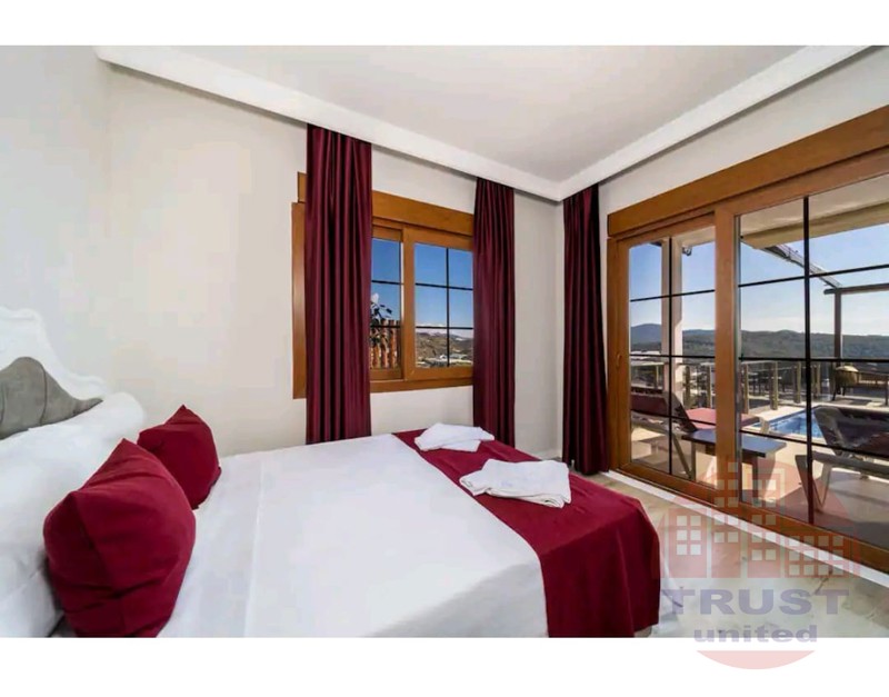 Luxury 4+1 villa in Yeşilöz area of Alanya