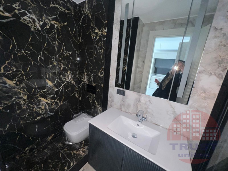 Premium 1+1 apartment for sale in Azura World, Alanya