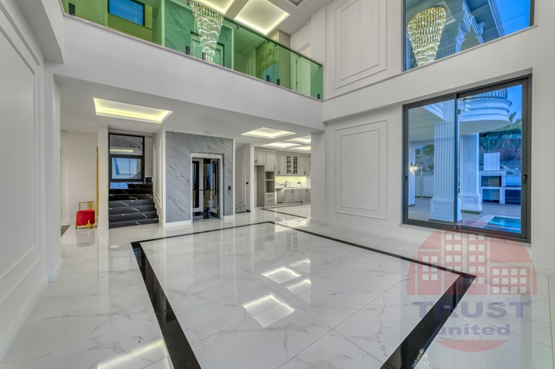 Luxurious private 6+1 villa in Kargicak appropriate for Turkish citizenship by investment
