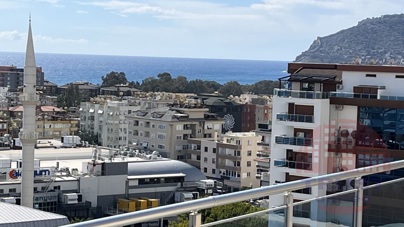 Stunning penthouse with sea view 4+1 in Crystal Towers, Cikcilli Alanya