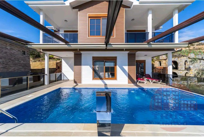 Luxury 4+1 villa in Yeşilöz area of Alanya