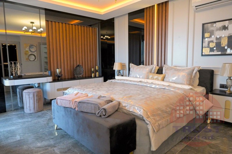 Magnificent 5+2 villa for Turkish citizenship in Kızılcaşehir's elite and green district of Alanya