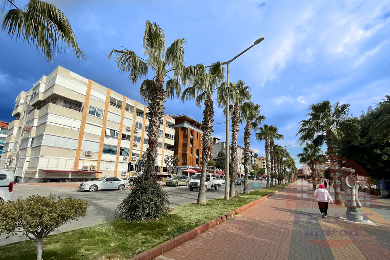 Prime seafront 3+1 apartment in historic Alanya center