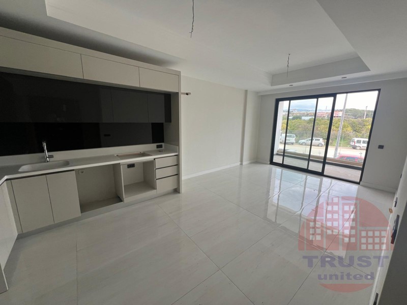 Premium 1+1 apartment for sale in Azura World, Alanya