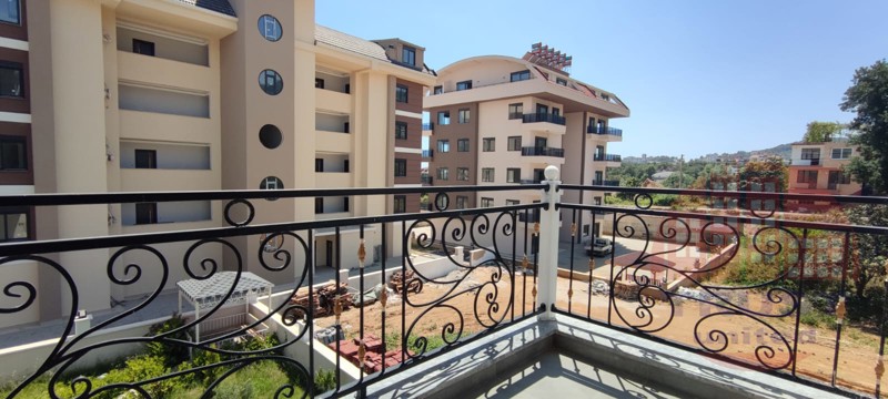 Modern 1+1 apartment in a comfortable central location in Oba