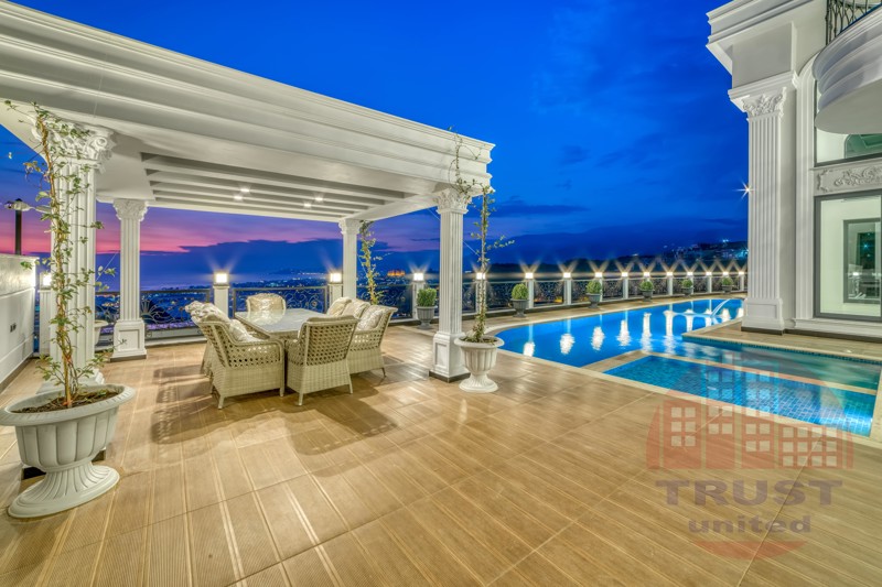 Luxurious private 6+1 villa in Kargicak appropriate for Turkish citizenship by investment