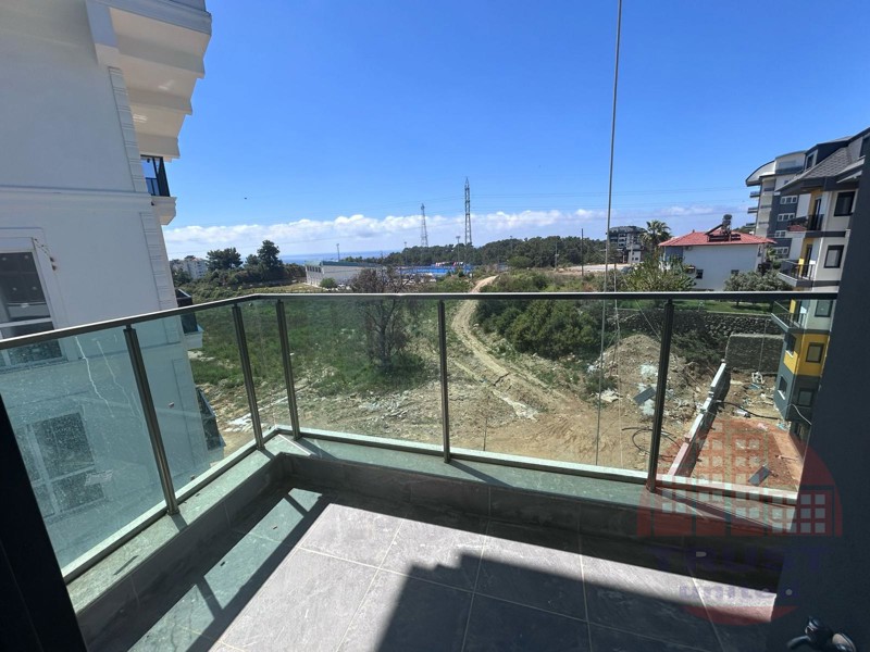 Cozy 2-bedrooms apartment with partial sea view in Avsallar