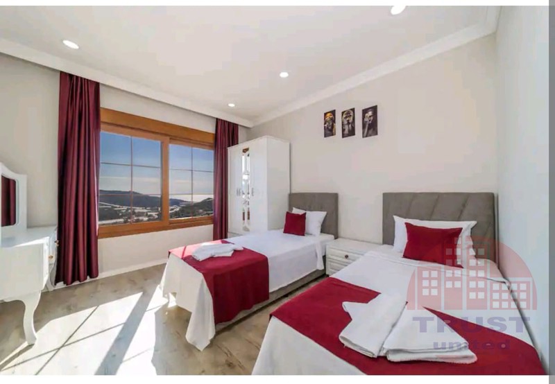 Luxury 4+1 villa in Yeşilöz area of Alanya