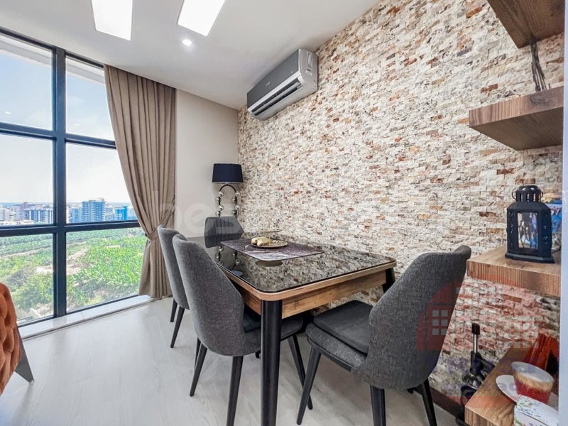 Ultra-luxurious 2+1 apartment at Liberty Deluxe residential complex in Mahmutlar
