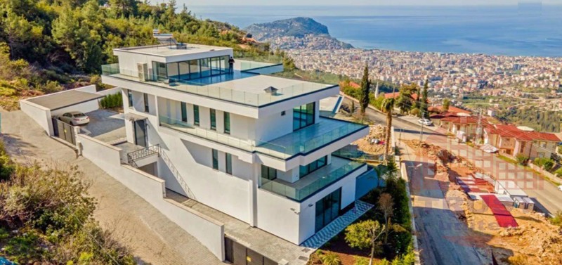 Exclusive 5+3 luxury villa for Sale in Bektaş district near the center of Alanya