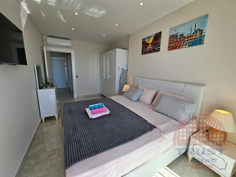 Seafront apartment for sale in Mahmutlar. Luxurious living just 10 meters from the sea!