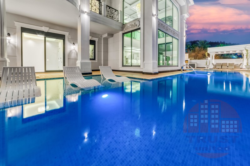 Luxurious private 6+1 villa in Kargicak appropriate for Turkish citizenship by investment