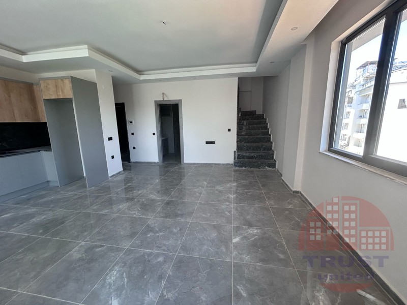 Stunning penthouse with forest and sea views in Avsallar