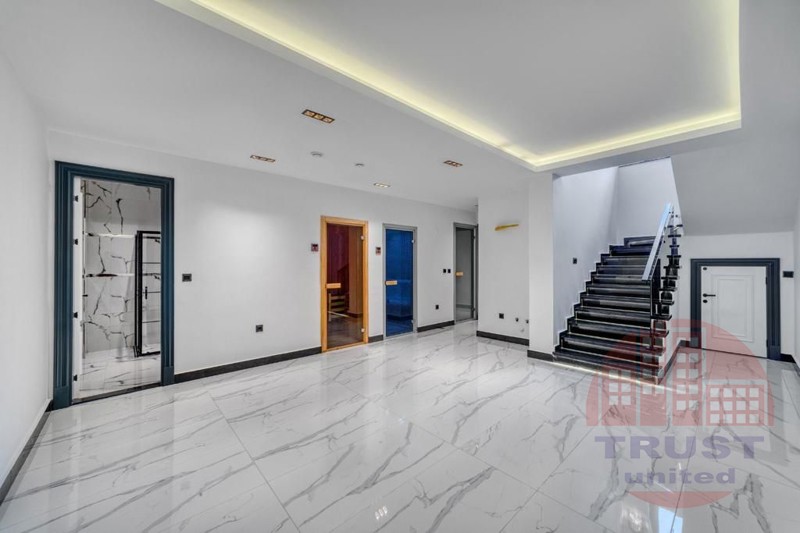 Magnificent 4+1 villa in Kargicak - exclusive investment opportunity with Citizenship eligibility