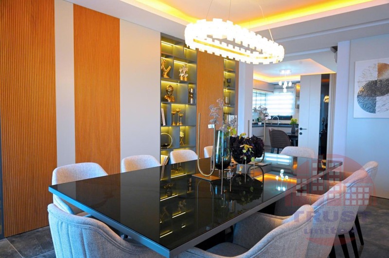 Magnificent 5+2 villa for Turkish citizenship in Kızılcaşehir's elite and green district of Alanya
