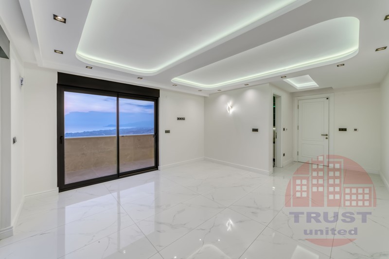 Luxurious private 6+1 villa in Kargicak appropriate for Turkish citizenship by investment