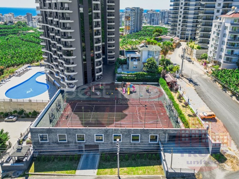 Ultra-luxurious 2+1 apartment at Liberty Deluxe residential complex in Mahmutlar
