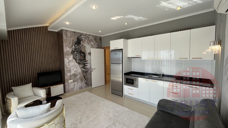 Stunning penthouse with sea view 4+1 in Crystal Towers, Cikcilli Alanya