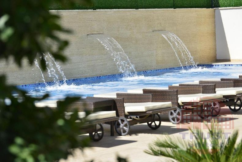 Luxury residential complex in a few meters from the beach in Oba, Alanya