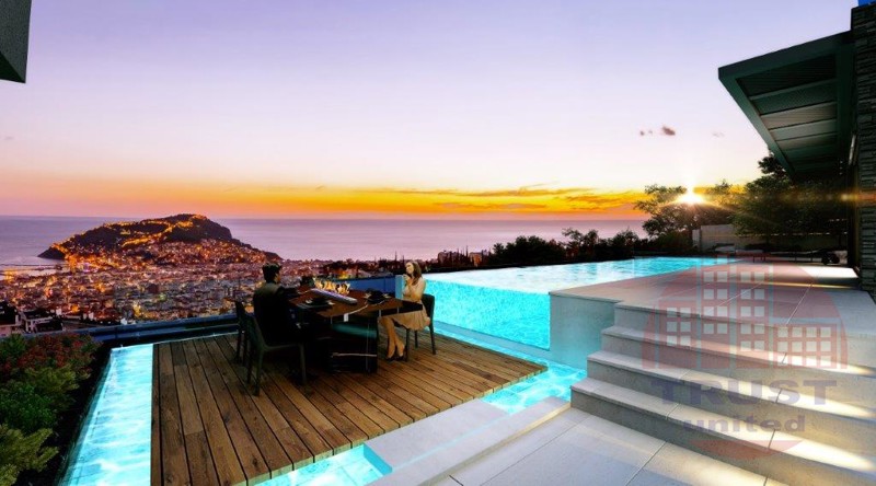 Deluxe villas with charming sea and Alanya castle views