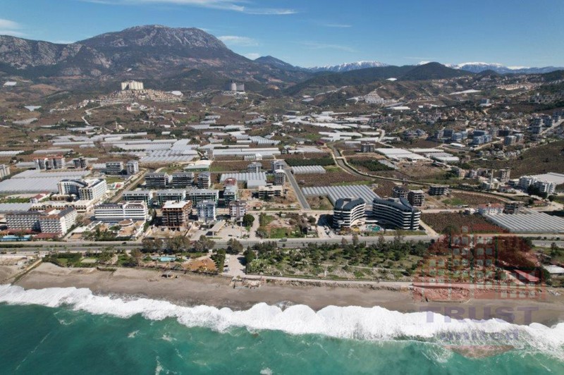 Prime-quality beachfront apartments in Kargicak, Alanya