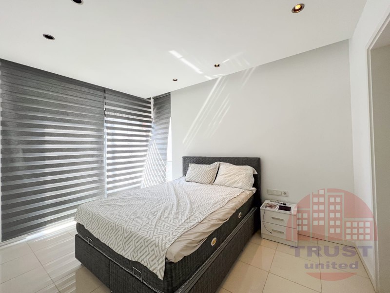 Luxury residential complex in a few meters from the beach in Oba, Alanya