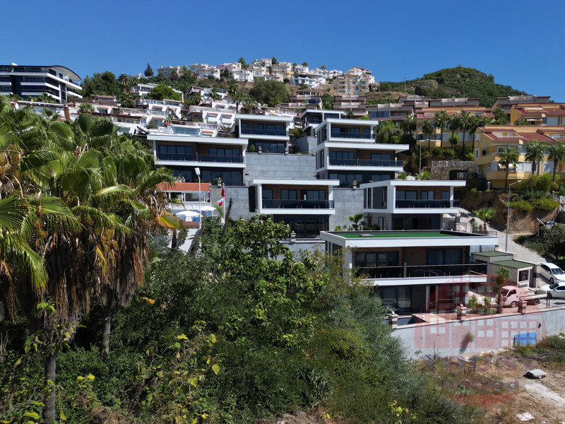 Exclusive baroque-style villas in Kargicak, Alanya