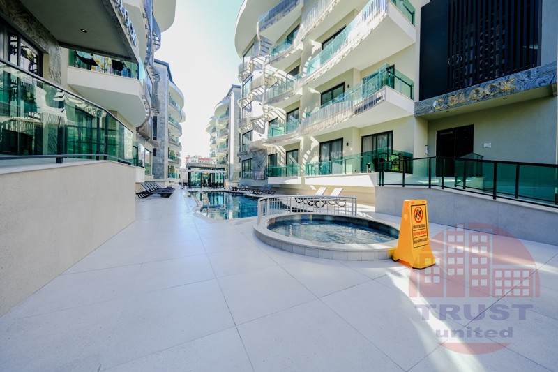 Ultra luxury 1+1 furnished apartment in Alanya city center