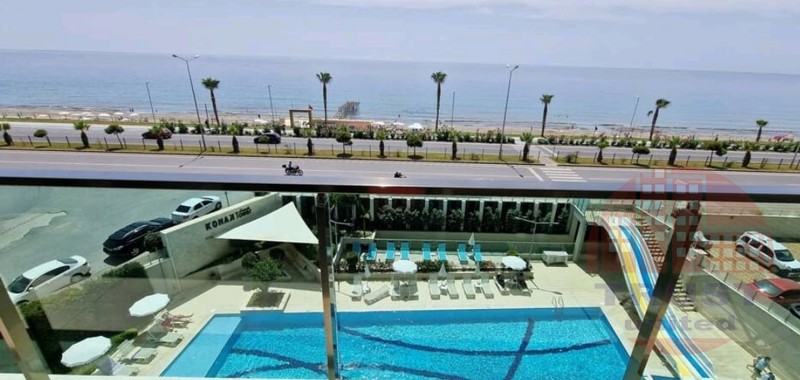 Seafront apartment for sale in Mahmutlar. Luxurious living just 10 meters from the sea!