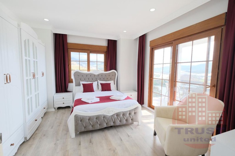 Luxury 4+1 villa in Yeşilöz area of Alanya