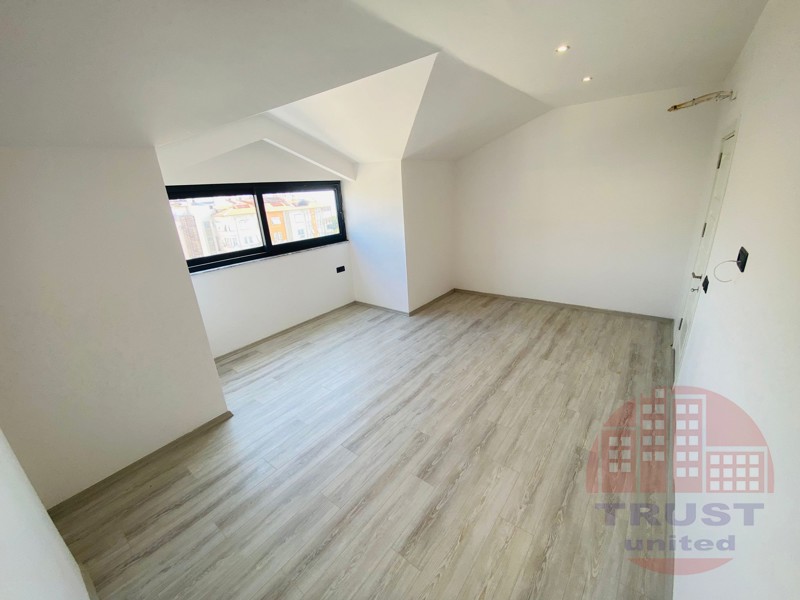 Spacious 3+1 apartment in Alanya city center - just 50m from the sea