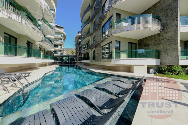 Ultra luxury 1+1 furnished apartment in Alanya city center