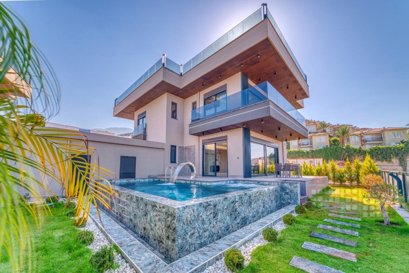 Spectacular sea view villa with Turkish Citizenship eligibility