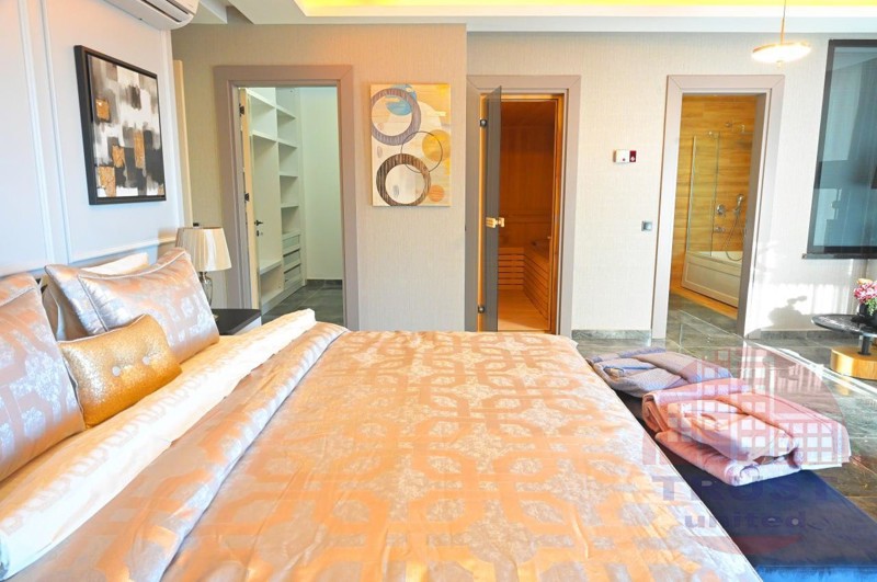 Magnificent 5+2 villa for Turkish citizenship in Kızılcaşehir's elite and green district of Alanya