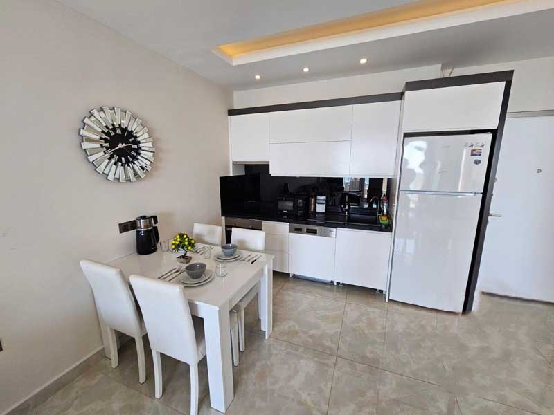 Apartment with big terrace in Oba
