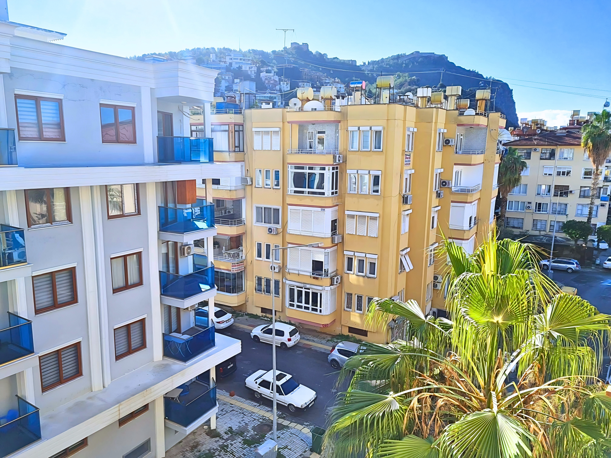 Furnished 2+1 apartment in the heart of Alanya near Cleopatra beach