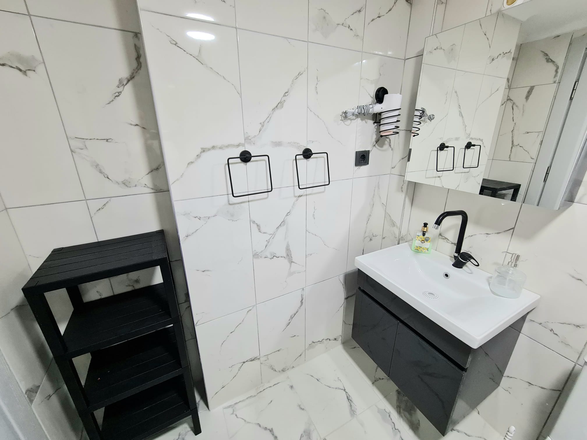 Ready to move in 3+1 apartment near Cleopatra beach
