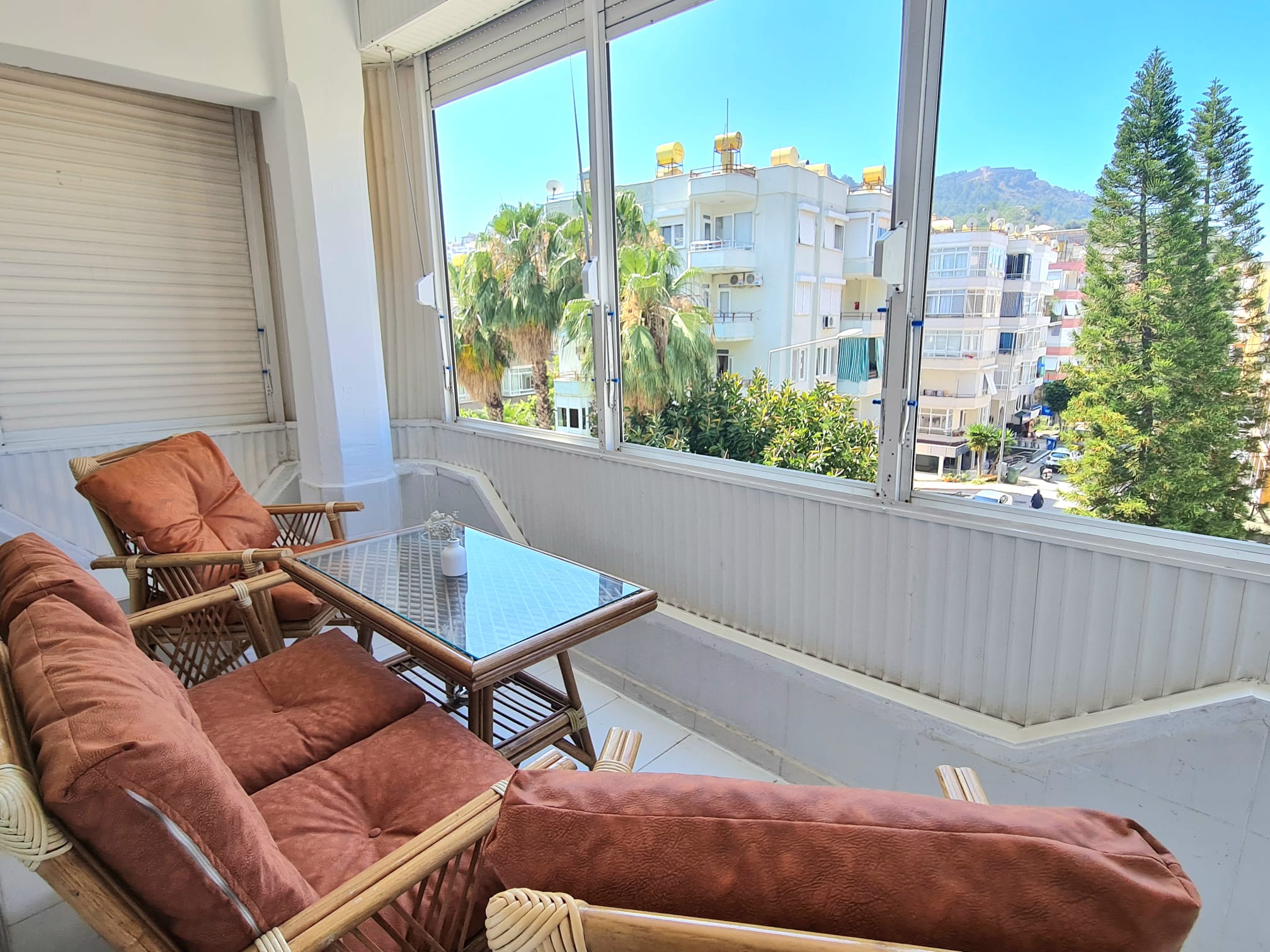 Ready to move in 3+1 apartment near Cleopatra beach