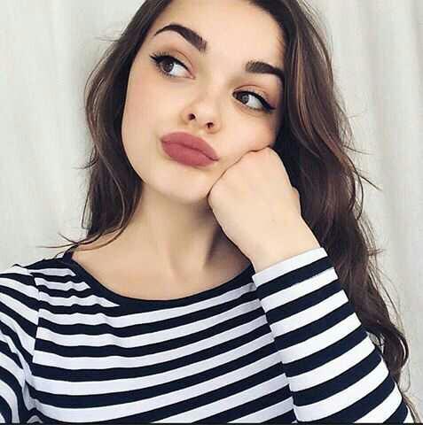 Elına V.